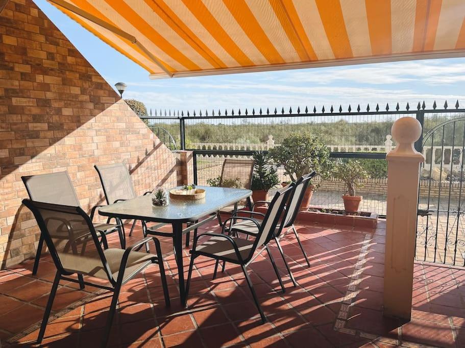 Tolles Ferienhaus Mit Sonnenterrasse Direkt Am Meer Isla Cristina Exteriör bild