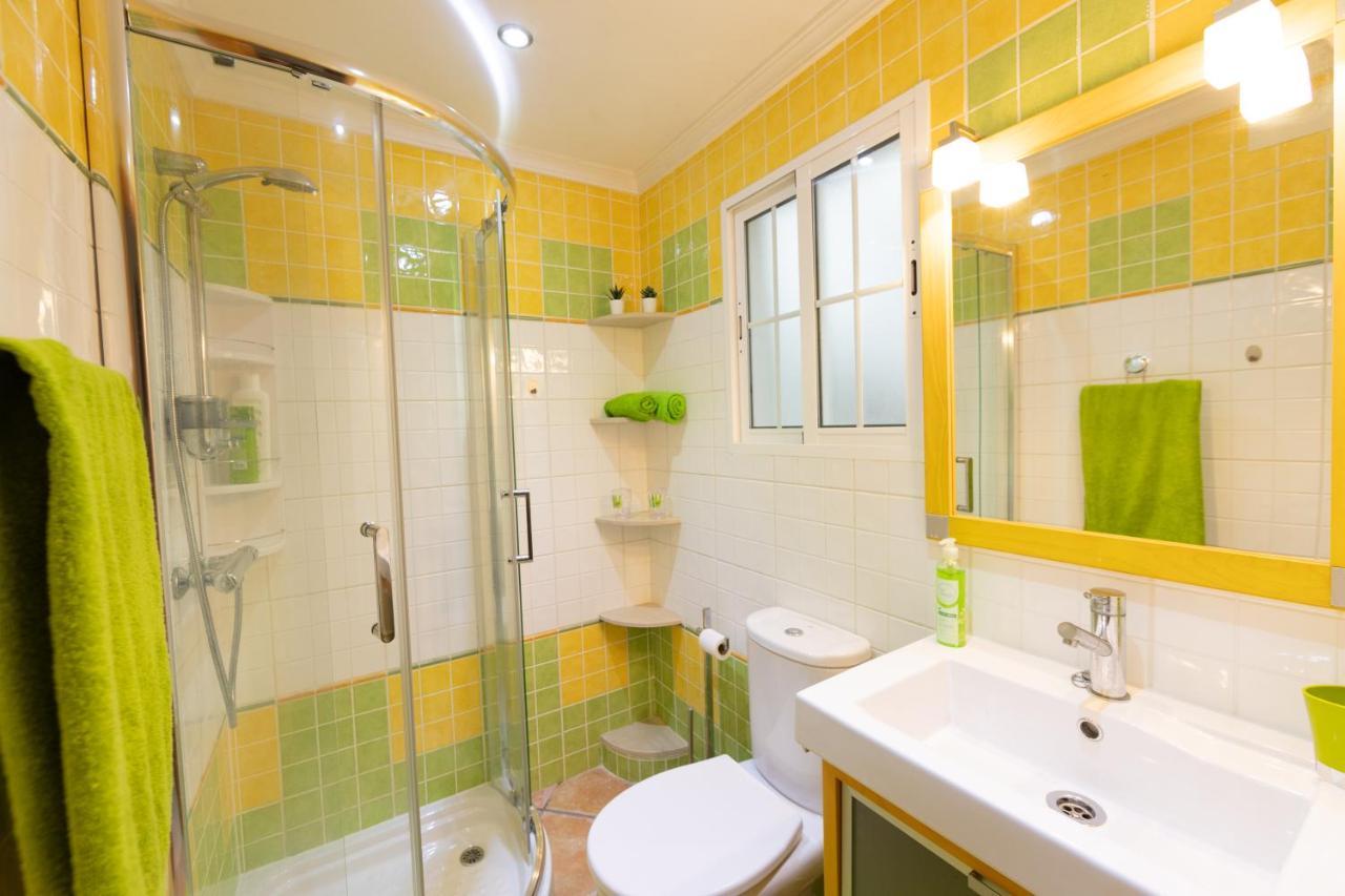 Tolles Ferienhaus Mit Sonnenterrasse Direkt Am Meer Isla Cristina Exteriör bild